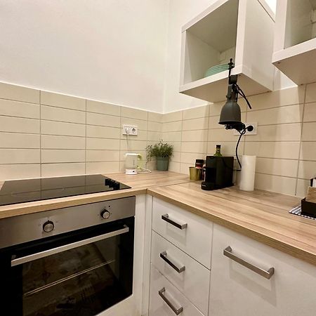 Cozy Studio Flat In The Heart Of บูดาเปสต์ ภายนอก รูปภาพ